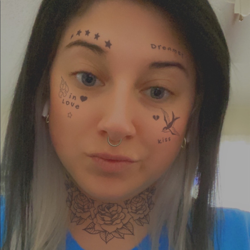 Meet your Posher, Natalie